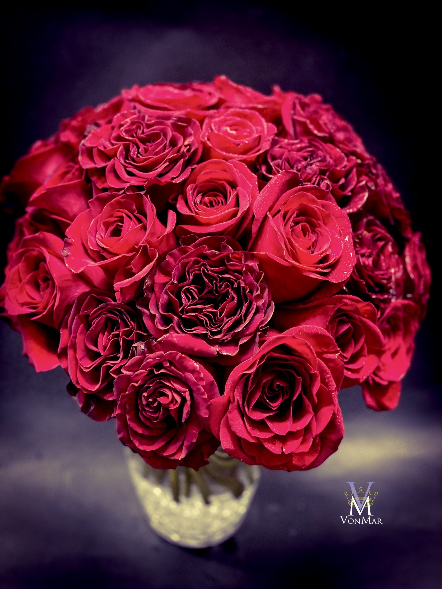 Ti Amo Signature Bouquet with Vase